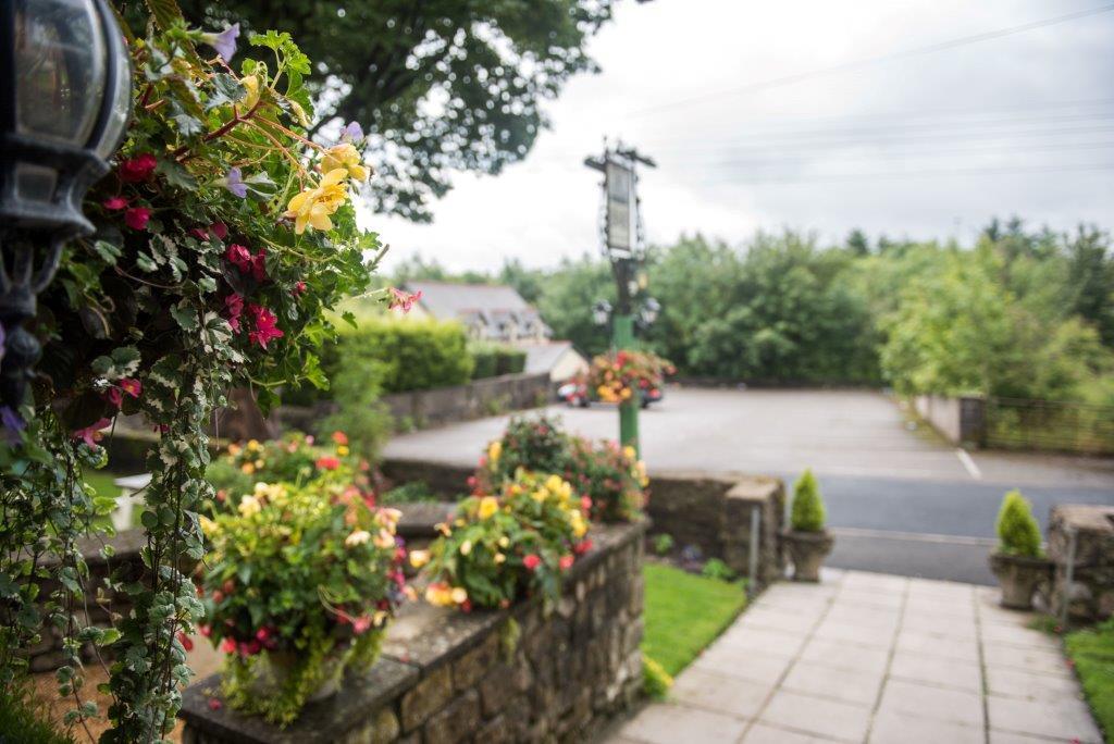 The Castle Inn Ebbw Vale Exterior photo